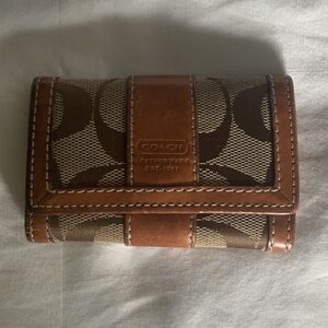 Coach Signature Brown and Tan Trifold Key Organizer/Holder